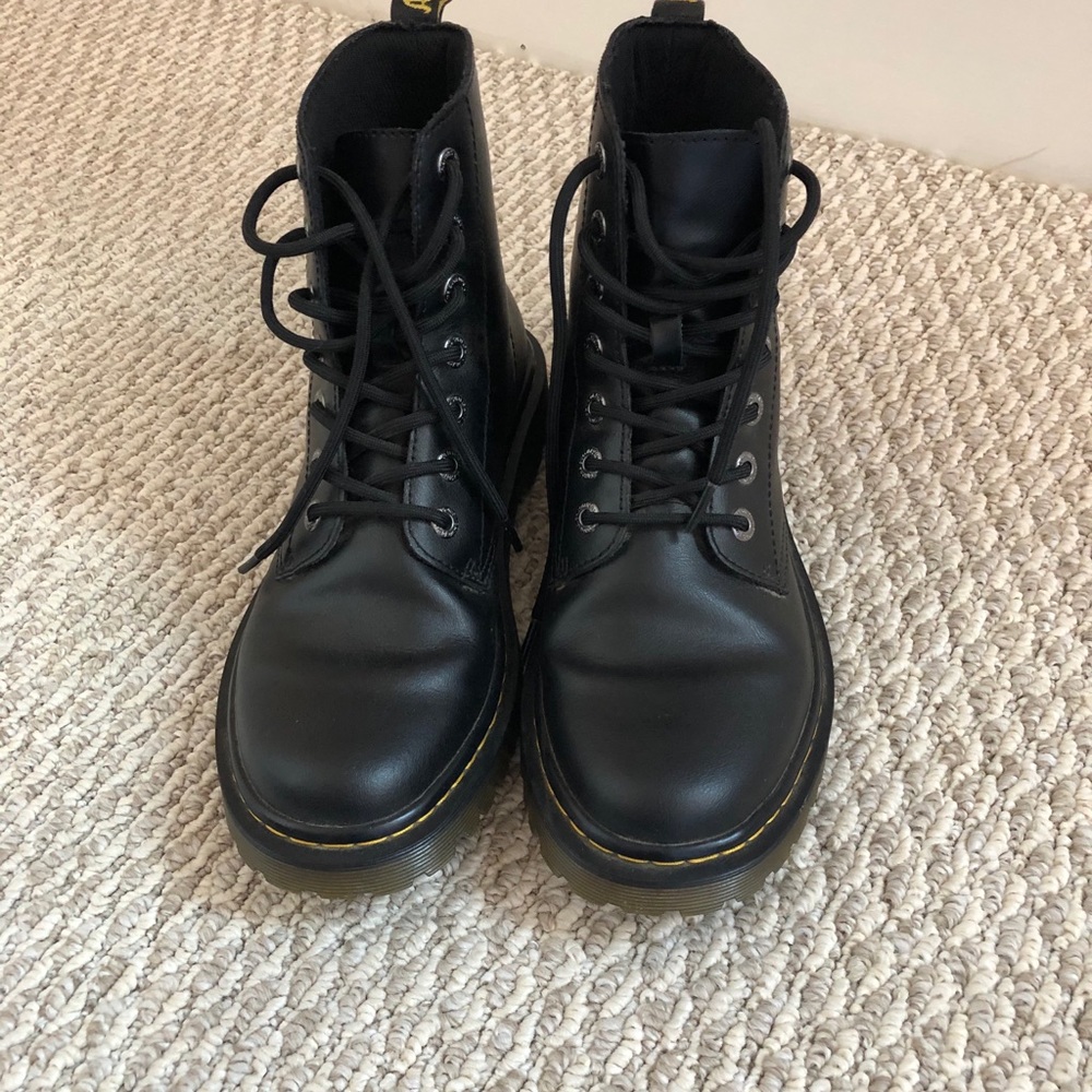 Dr. Martens women’s size 9 US
